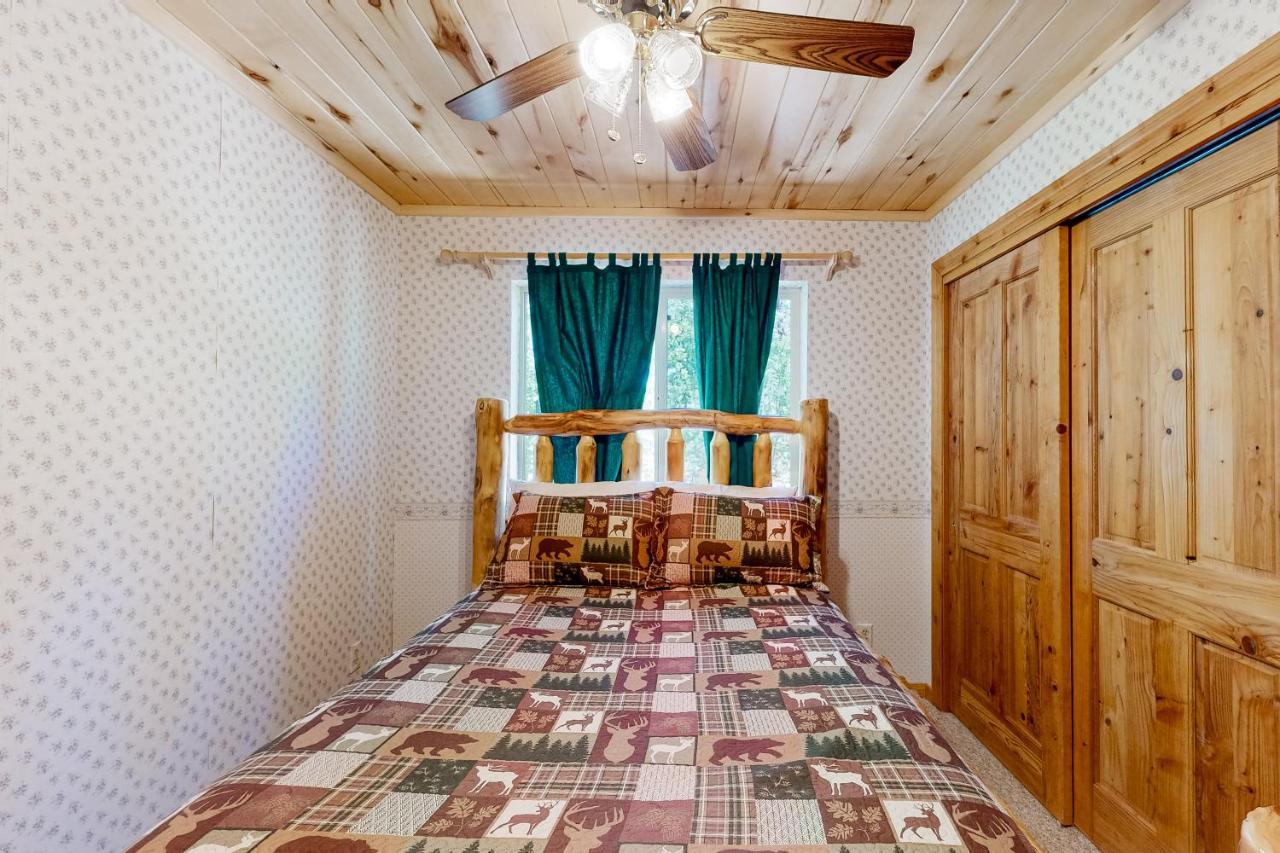 Whispering Pines Retreat Villa ไพน์ท็อป-เลคไซด์ ภายนอก รูปภาพ